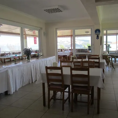 Derin & Naz Karaburun (Izmir)