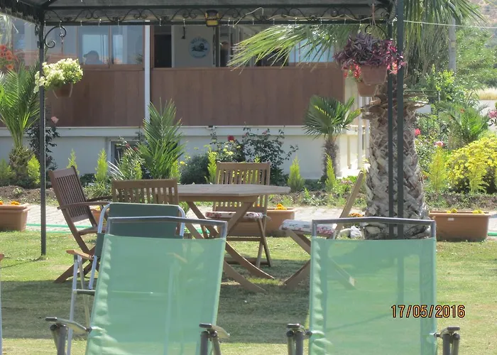 Bed & Breakfast Derin & Naz *